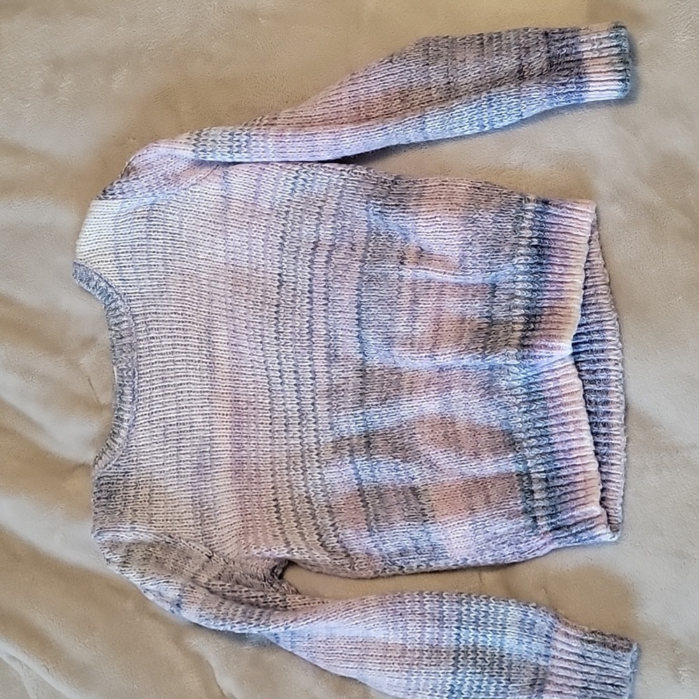 GAP sweater